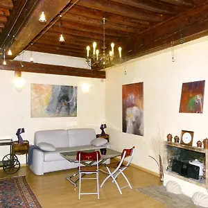 Vieux Cour Renaissance Appartement